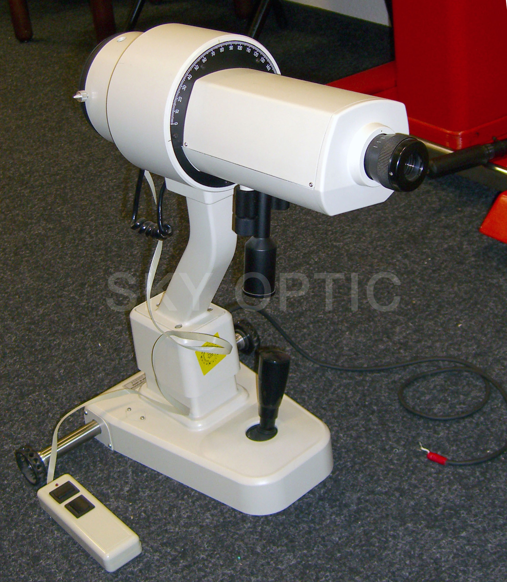 Topcon OM 4 ophthalmometer for the price buy in Sky Optic