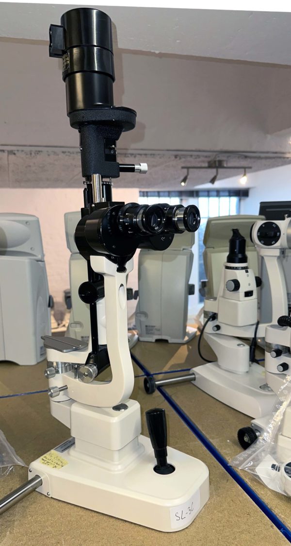 Topcon SL-3C Slit Lamp Haag Streit type