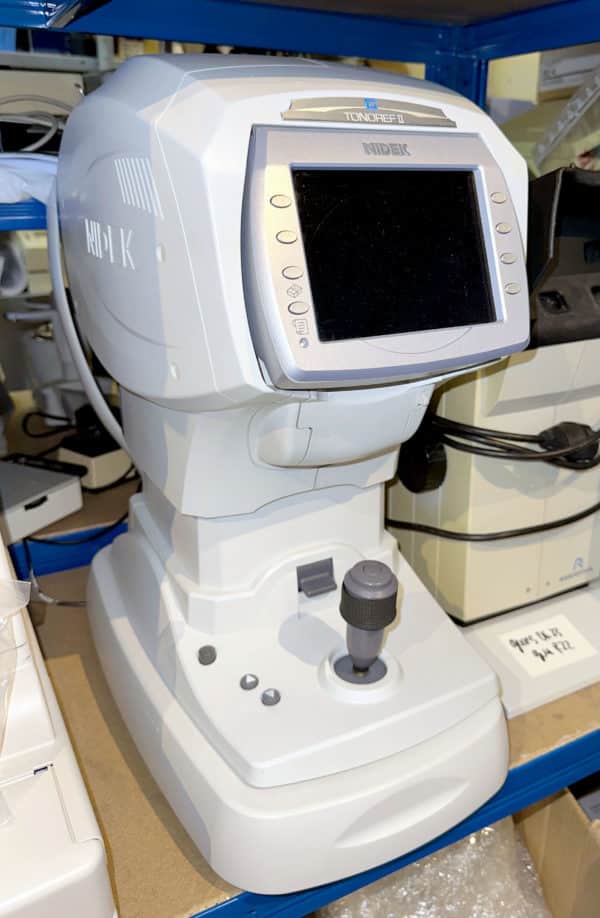 Nidek Tonoref II (2) non-contact-tonometer with autorefracto-keratometer - Image 2