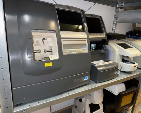 Essilor Kappa CTD Ultimate M35 Edger, CT L27 Blocker