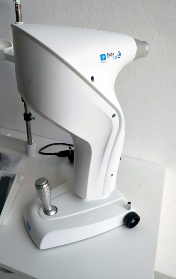 Essilor Retina 550 Funduscamera